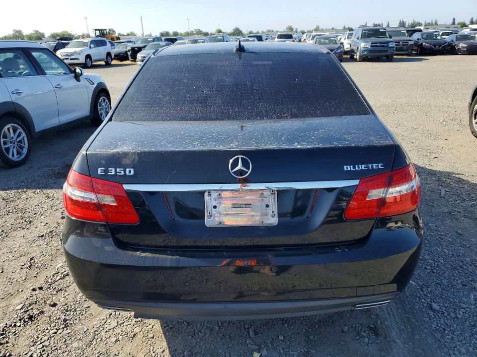 Photo 6 from auction – 2011 MERCEDES-BENZ E-CLASS with VIN WDDHF2EB5BA432450