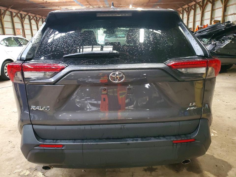 Photo 6 from auction – 2021 TOYOTA RAV4 with VIN 2T3B1RFV7MC252344