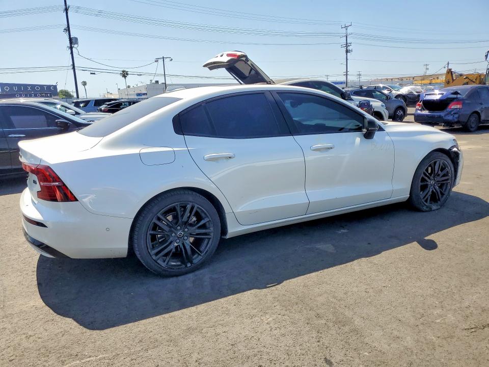 Photo 3 from auction – 2024 VOLVO S60 with VIN 7JRL12FH8RG306856