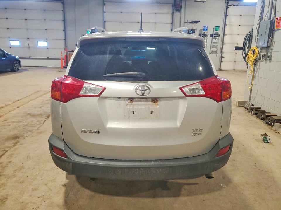 Photo 6 from auction – 2013 TOYOTA RAV4 with VIN 2T3RFREV6DW004635