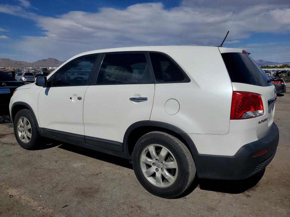 Photo 2 from auction – 2012 KIA SORENTO with VIN 5XYKT3A15CG232634