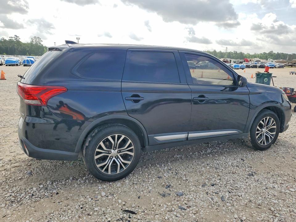 Photo 3 from auction – 2017 MITSUBISHI OUTLANDER with VIN JA4AD2A37HZ008045