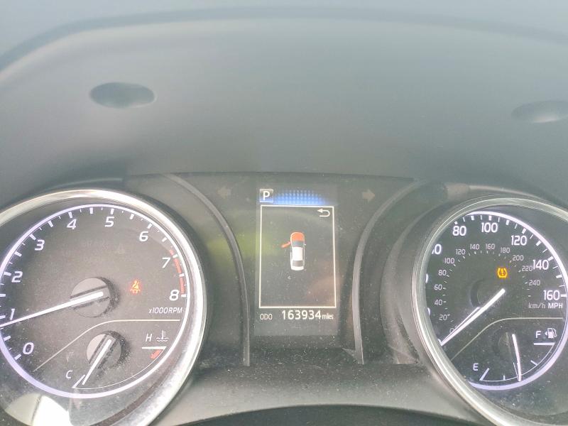 Photo 9 from auction – 2018 TOYOTA CAMRY with VIN 4T1B11HK4JU101405