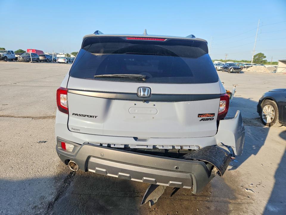 Photo 6 from auction – 2022 HONDA PASSPORT with VIN 5FNYF8H62NB025967