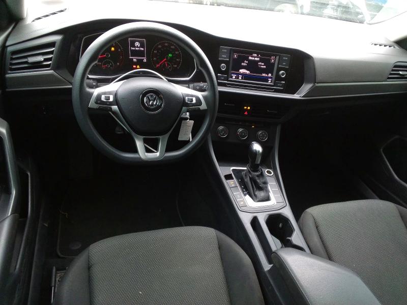 Photo 8 from auction – 2019 VOLKSWAGEN JETTA with VIN 3VWC57BU8KM106961
