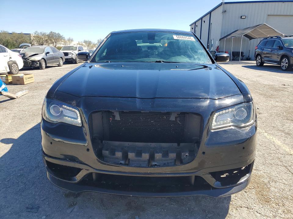 Photo 5 from auction – 2017 CHRYSLER 300 with VIN 2C3CCAGGXHH648082