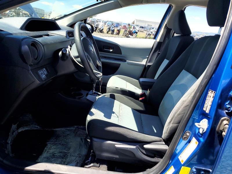 Photo 7 from auction – 2013 TOYOTA PRIUS C with VIN JTDKDTB39D1554658