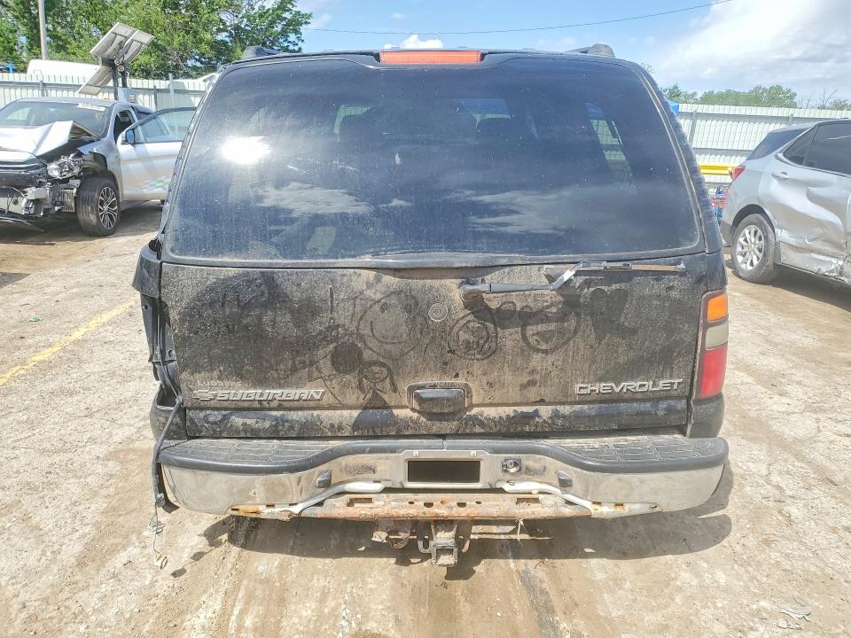 Photo 6 from auction – 2005 CHEVROLET SUBURBAN with VIN 3GNFK16Z25G159354