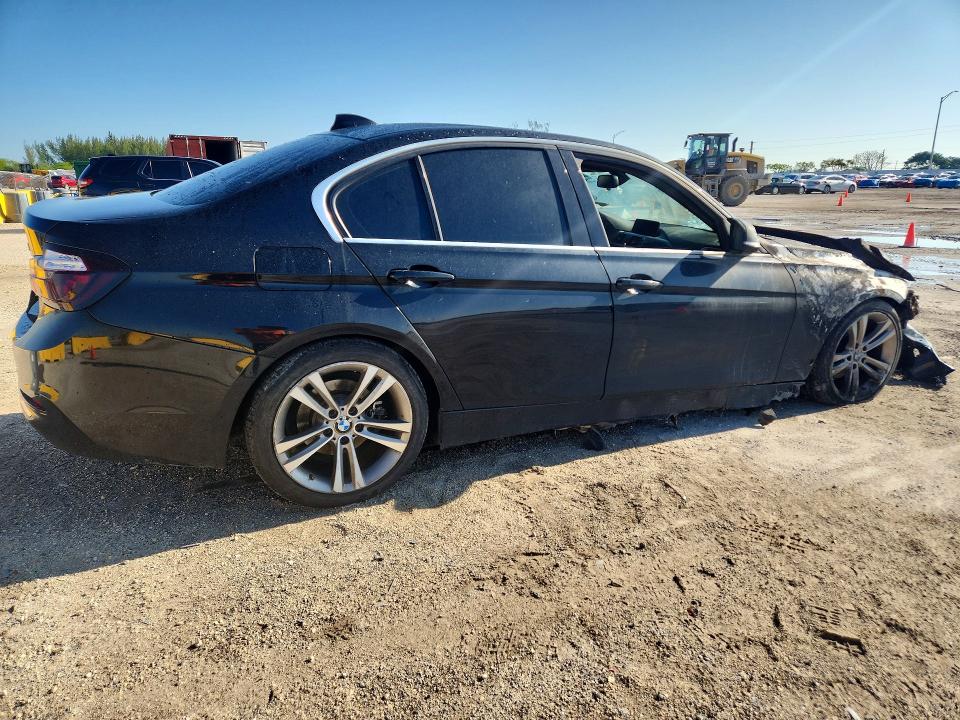 Photo 3 from auction – 2017 BMW 330 with VIN WBA8B9G55HNU50175