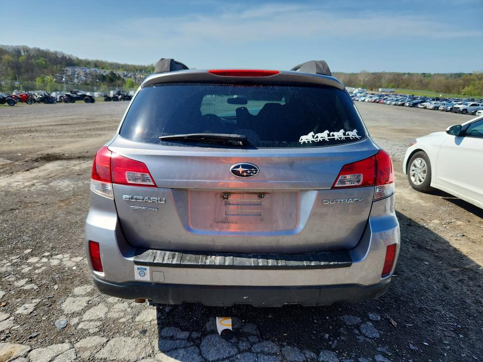 Photo 6 from auction – 2010 SUBARU OUTBACK with VIN 4S4BRBGC5A3338385