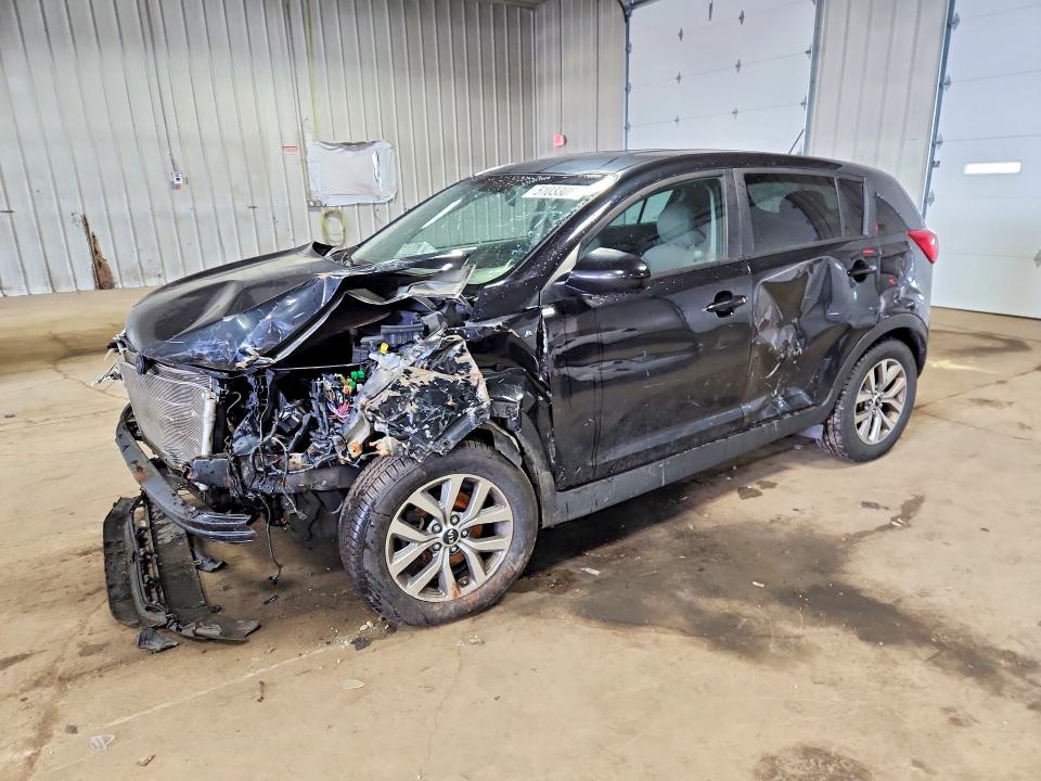 KIA SPORTAGE 2015 с VIN KNDPBCAC2F7745903 - Снимка от търг
