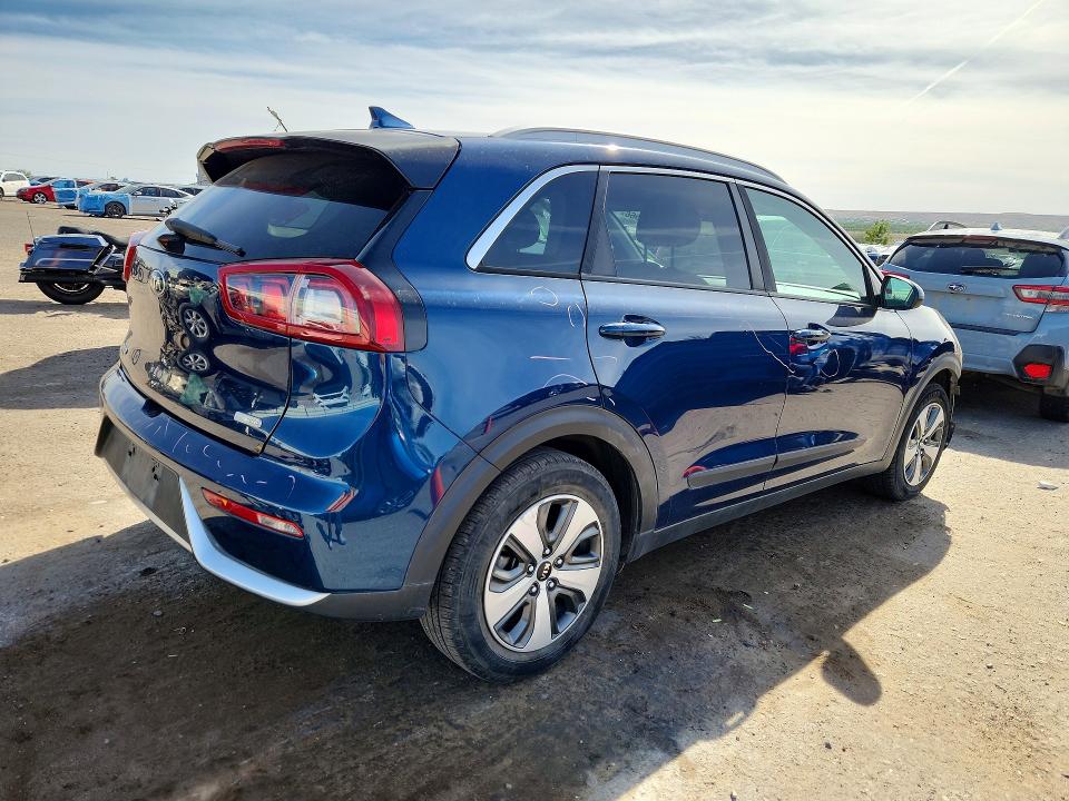 Photo 3 from auction – 2018 KIA NIRO with VIN KNDCB3LC1J5204308