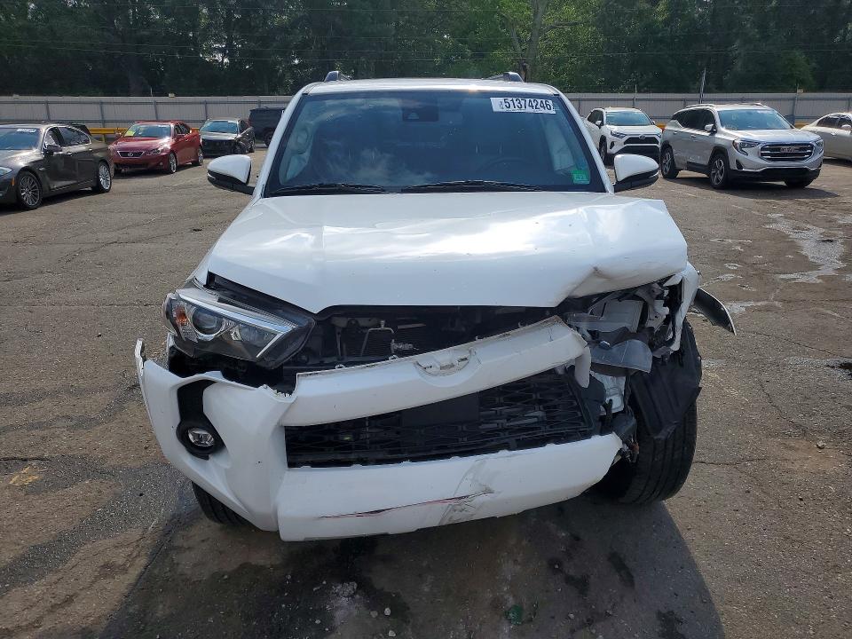 Photo 5 from auction – 2022 TOYOTA 4RUNNER with VIN JTEFU5JR1N5261135
