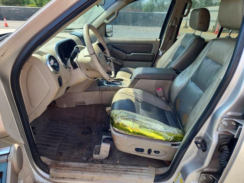 Photo 7 from auction – 2007 FORD EXPLORER with VIN 1FMEU63E87UB81755
