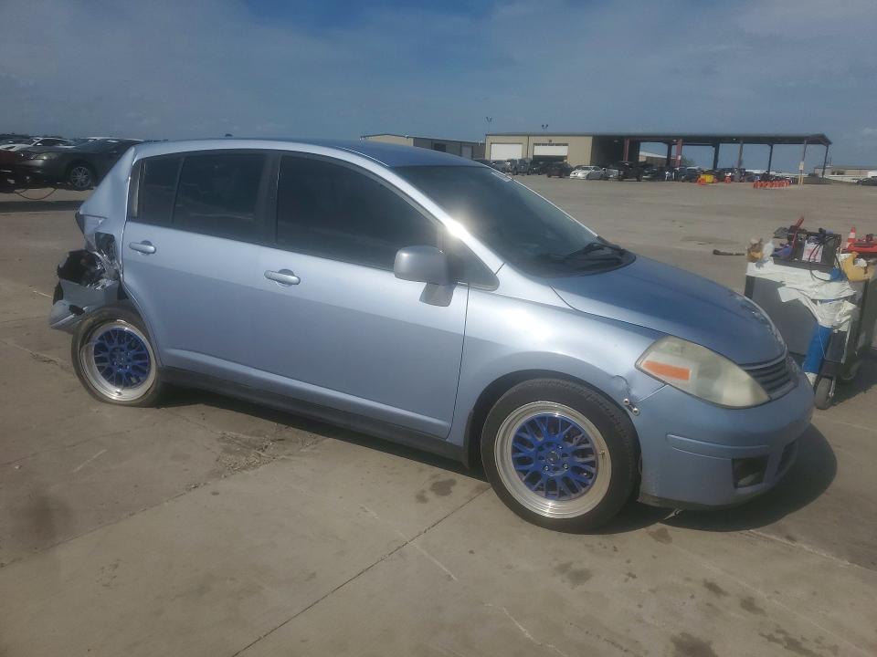 Photo 4 from auction – 2009 NISSAN VERSA with VIN 3N1BC13E59L490483