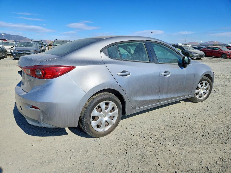 Photo 3 from auction – 2015 MAZDA 3 with VIN 3MZBM1U7XFM175501