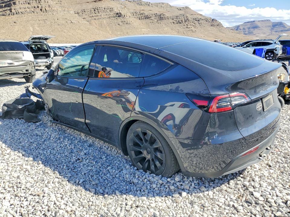 Photo 2 from auction – 2024 TESLA MODEL Y with VIN 7SAYGDED0RF083822