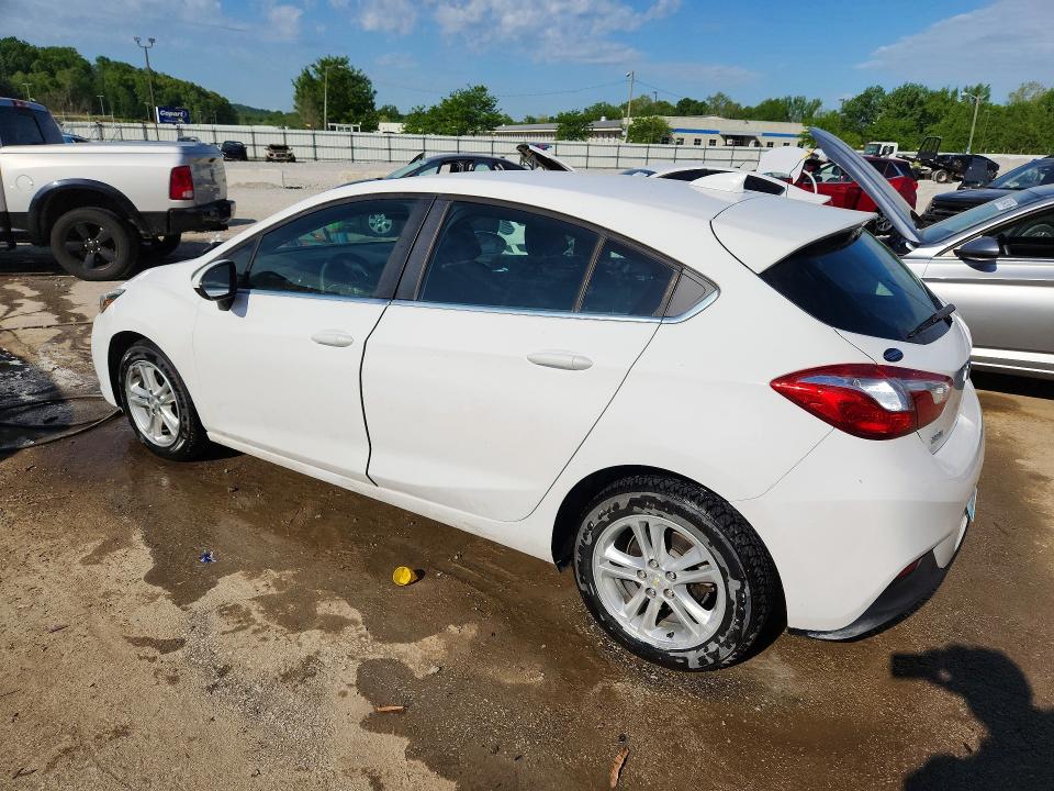 Photo 2 from auction – 2018 CHEVROLET CRUZE with VIN 3G1BE6SM8JS605139