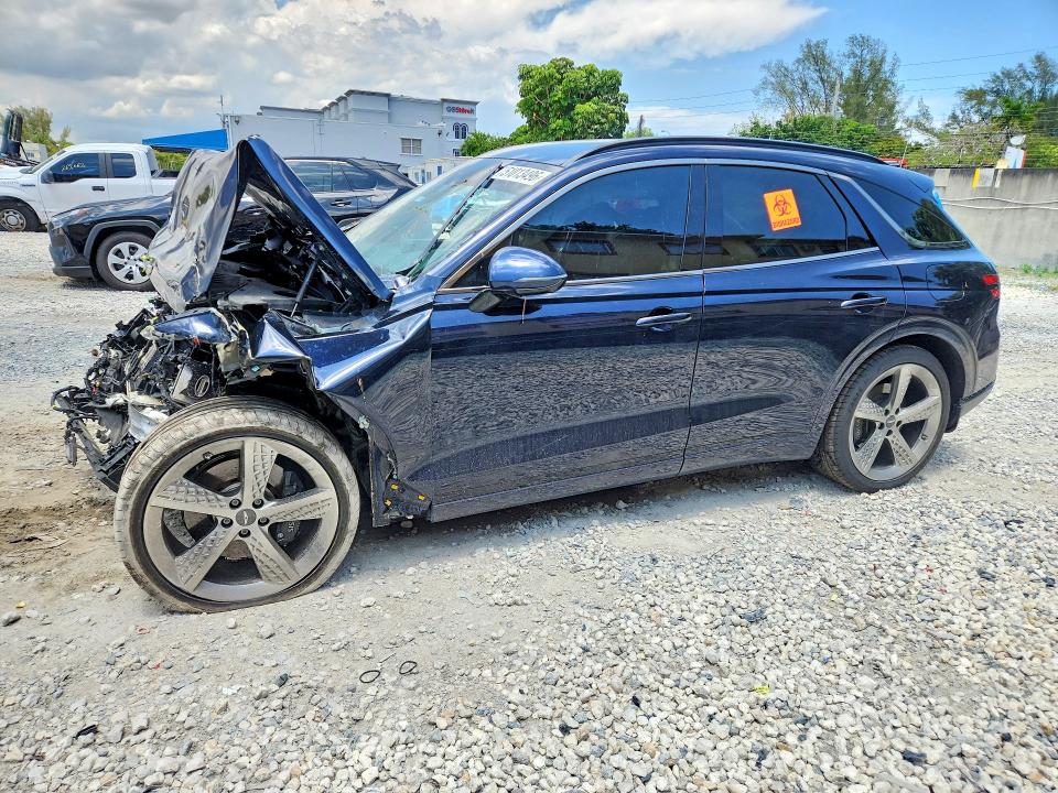 Photo 1 from auction – 2023 GENESIS GV70 with VIN KMUMADTB8PU121233