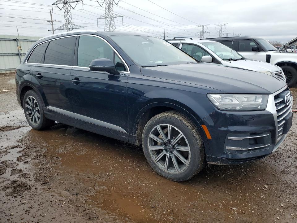 Photo 4 from auction – 2017 AUDI Q7 with VIN WA1LAAF78HD025022