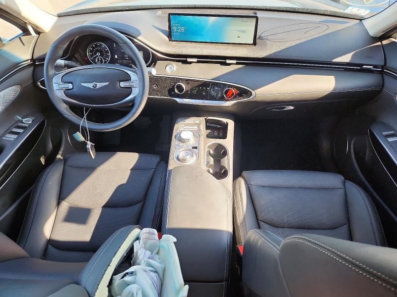 Photo 8 from auction – 2025 GENESIS GV70 with VIN 5NMMADTB9SH032712