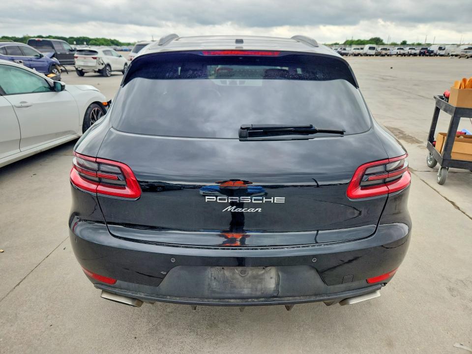 Фото 6 с аукциона – 2017 PORSCHE MACAN с VIN WP1AA2A51HLB05601