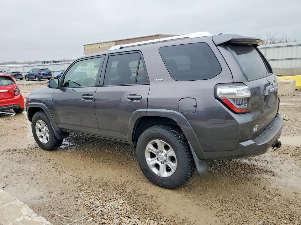 Photo 2 from auction – 2014 TOYOTA 4RUNNER with VIN JTEBU5JR6E5157481