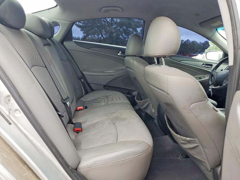 Photo 10 from auction – 2011 HYUNDAI SONATA with VIN 5NPEC4AC0BH224436