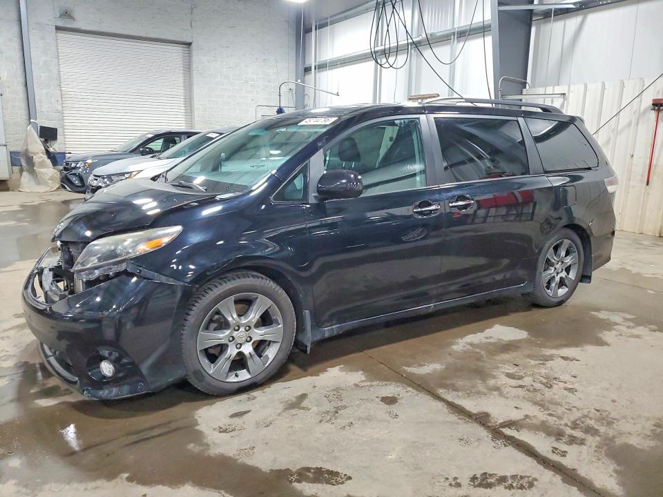 Photo 1 from auction – 2015 TOYOTA SIENNA with VIN 5TDXK3DC9FS553105