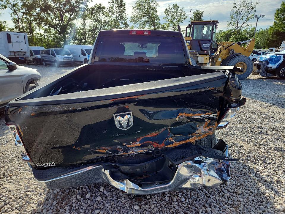 Photo 6 from auction – 2014 RAM 1500 with VIN 1C6RR7FG7ES131097