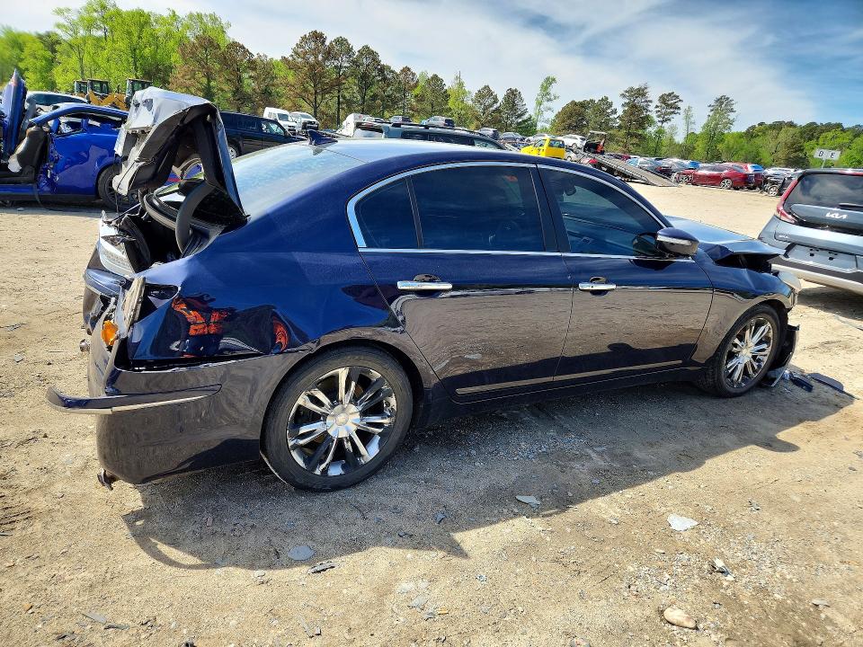 Photo 3 from auction – 2011 HYUNDAI GENESIS with VIN KMHGC4DE4BU142992