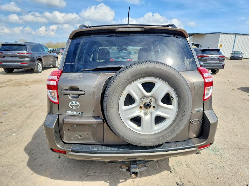 Photo 6 from auction – 2012 TOYOTA RAV4 with VIN 2T3BF4DV1CW265739