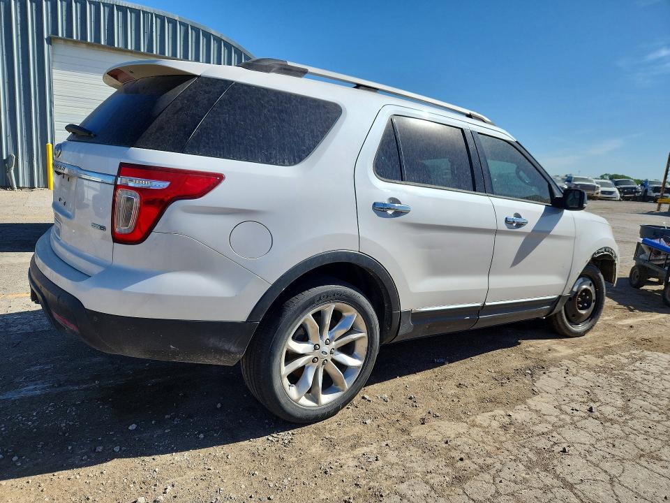 Photo 3 from auction – 2013 FORD EXPLORER with VIN 1FM5K8D88DGB88970