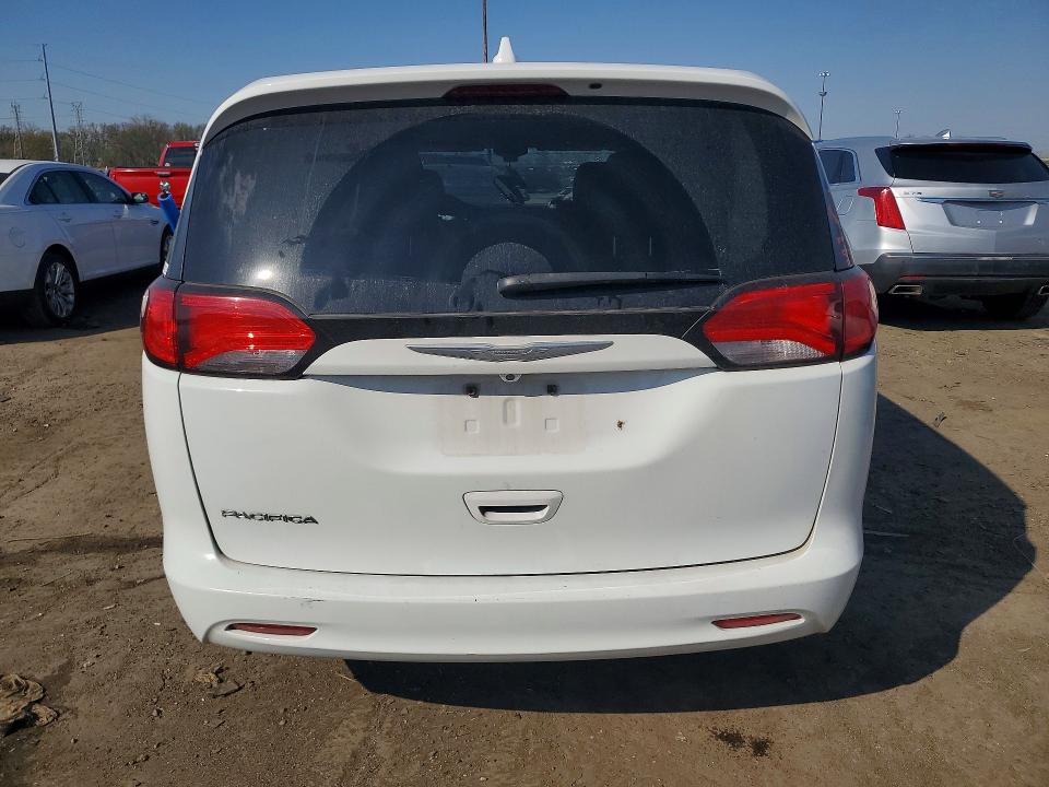 Photo 6 from auction – 2017 CHRYSLER PACIFICA with VIN 2C4RC1DG9HR610377