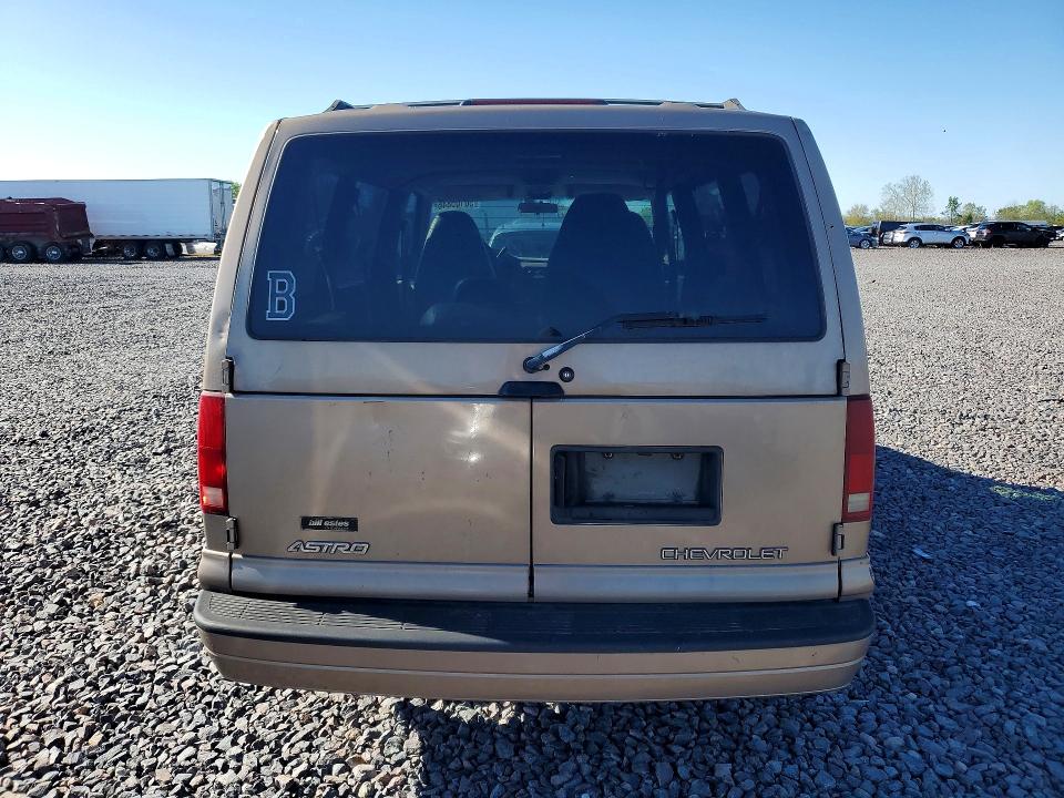Photo 6 from auction – 2002 CHEVROLET ASTRO with VIN 1GNEL19X42B150808
