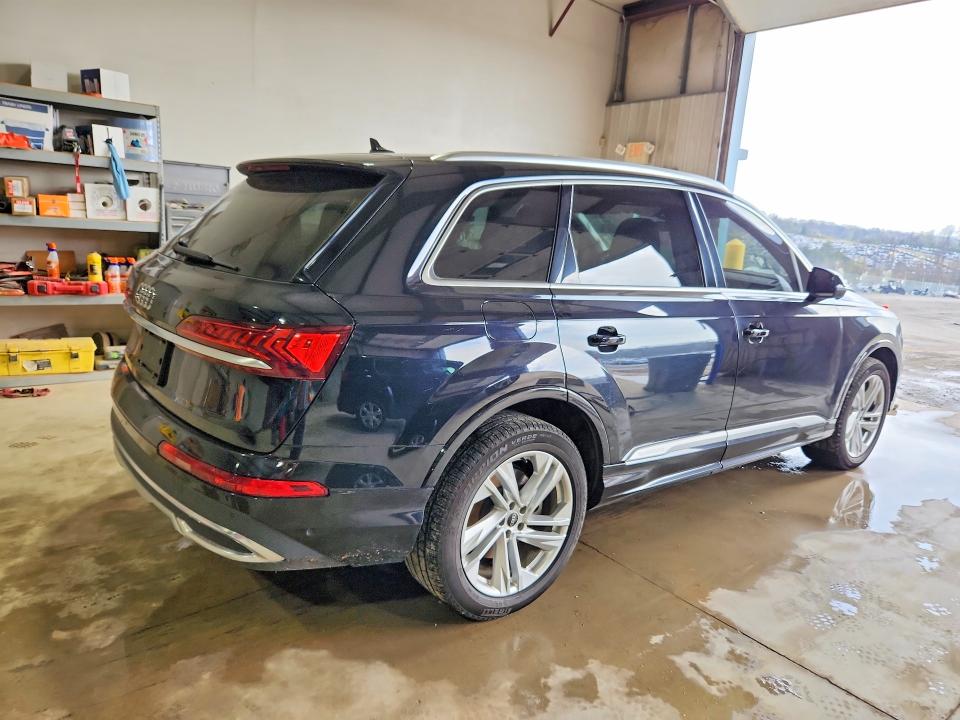 Photo 3 from auction – 2021 AUDI Q7 with VIN WA1LJAF78MD038024