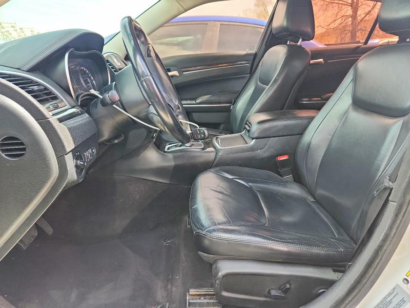Photo 7 from auction – 2016 CHRYSLER 300 with VIN 2C3CCARG3GH270506