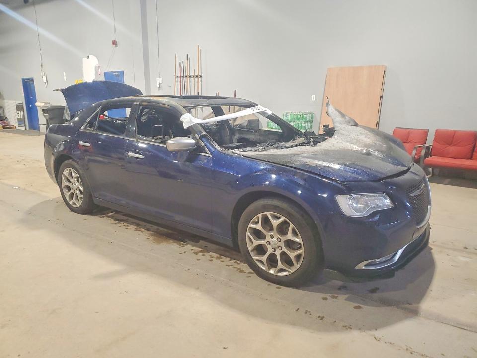 Photo 4 from auction – 2017 CHRYSLER 300C with VIN 2C3CCASG2HH513864