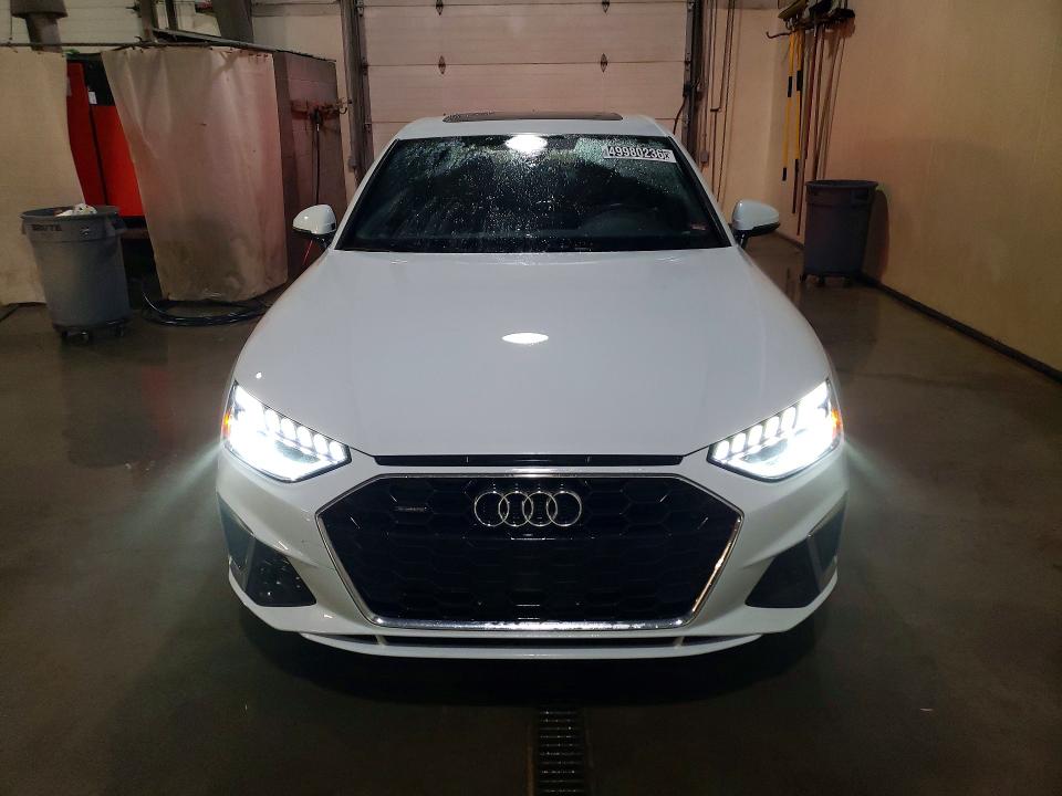 Снимка 5 от търг – 2022 AUDI A4 с VIN WAUEAAF48NN012309