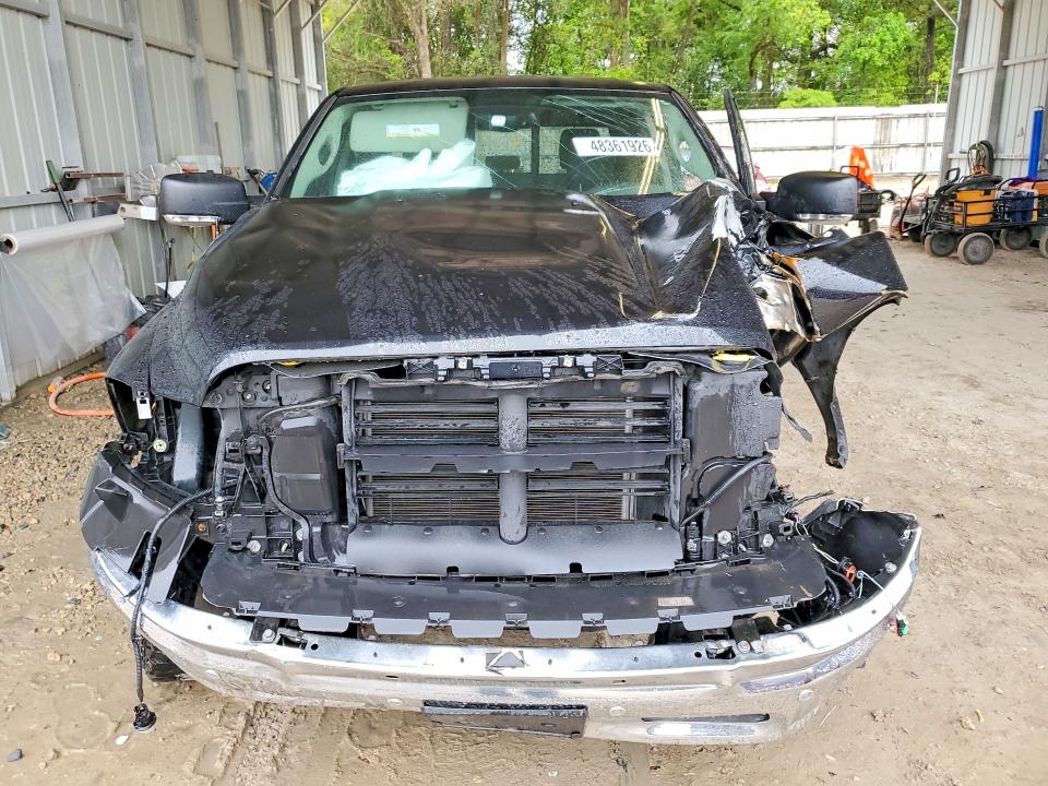 Снимка 5 от търг – 2018 RAM 1500 с VIN 1C6RR7LT1JS348883