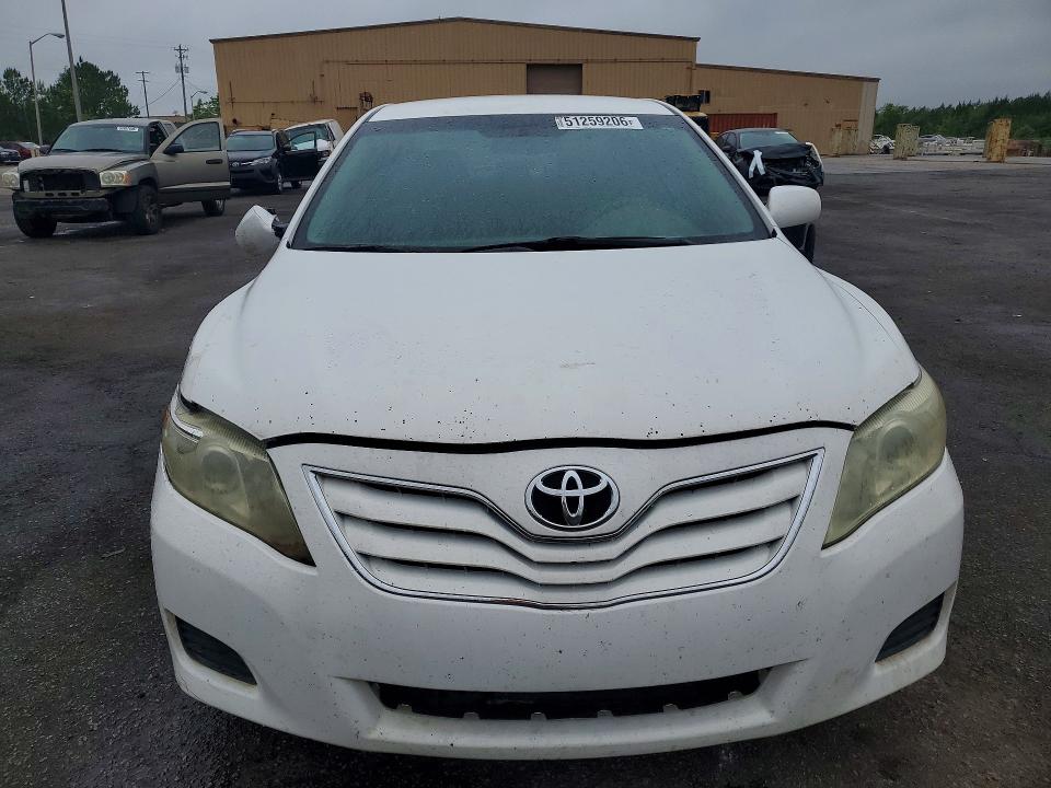 Photo 5 from auction – 2011 TOYOTA CAMRY with VIN 4T1BF3EK2BU627373