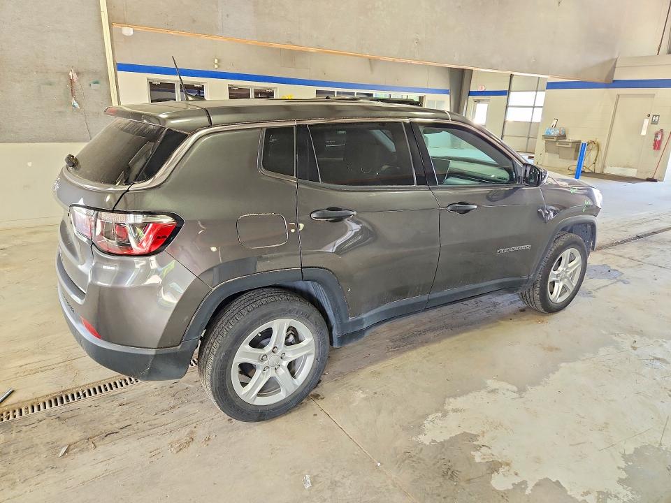 Photo 3 from auction – 2023 JEEP COMPASS with VIN 3C4NJDAN9PT534647