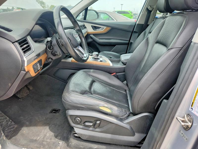 Photo 7 from auction – 2017 AUDI Q7 with VIN WA1VAAF70HD026402