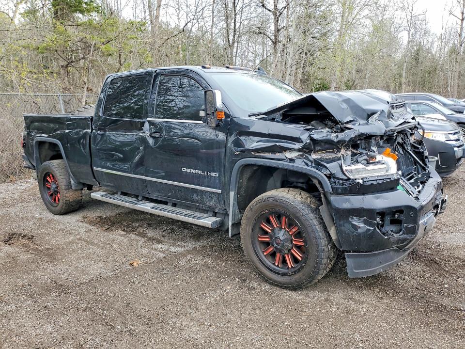 Photo 4 from auction – 2018 GMC SIERRA with VIN 1GT12UEY9JF279886