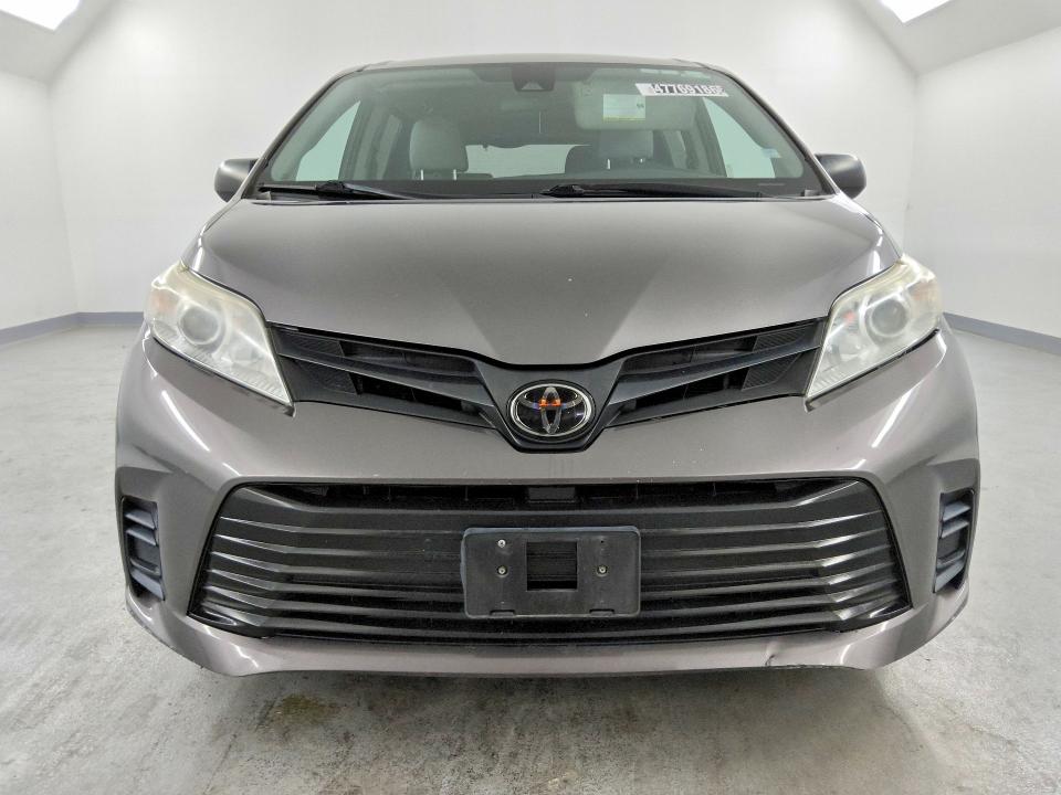 Photo 5 from auction – 2020 TOYOTA SIENNA with VIN 5TDZZ3DC0LS042477