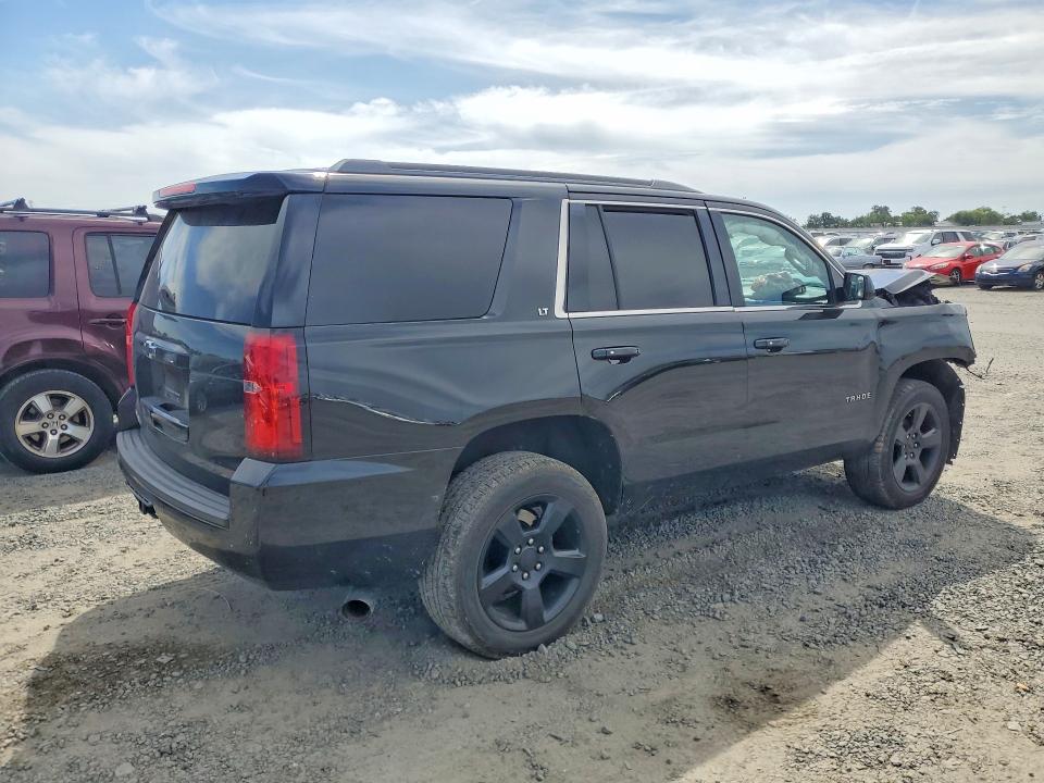Photo 3 from auction – 2017 CHEVROLET TAHOE with VIN 1GNSKBKC1HR265742