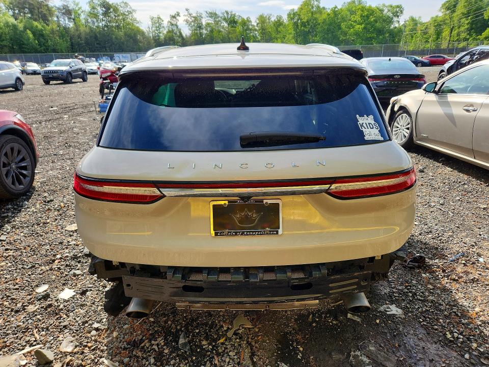 Photo 6 from auction – 2022 LINCOLN CORSAIR with VIN 5LMCJ1D90NUL33347