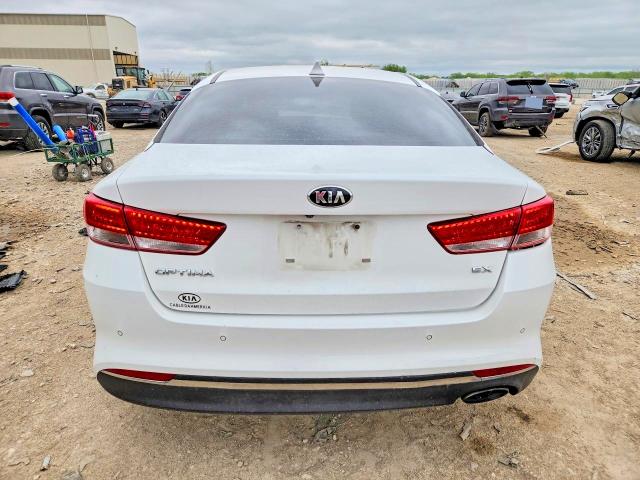Photo 6 from auction – 2018 KIA OPTIMA with VIN 5XXGU4L39JG218597