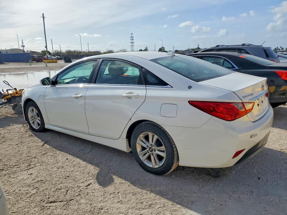 Photo 2 from auction – 2014 HYUNDAI SONATA with VIN 5NPEB4AC6EH892930