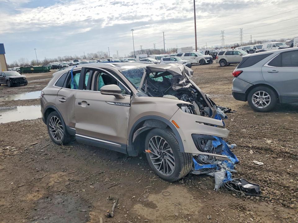 Photo 4 from auction – 2020 LINCOLN NAUTILUS with VIN 2LMPJ8KP7LBL30841